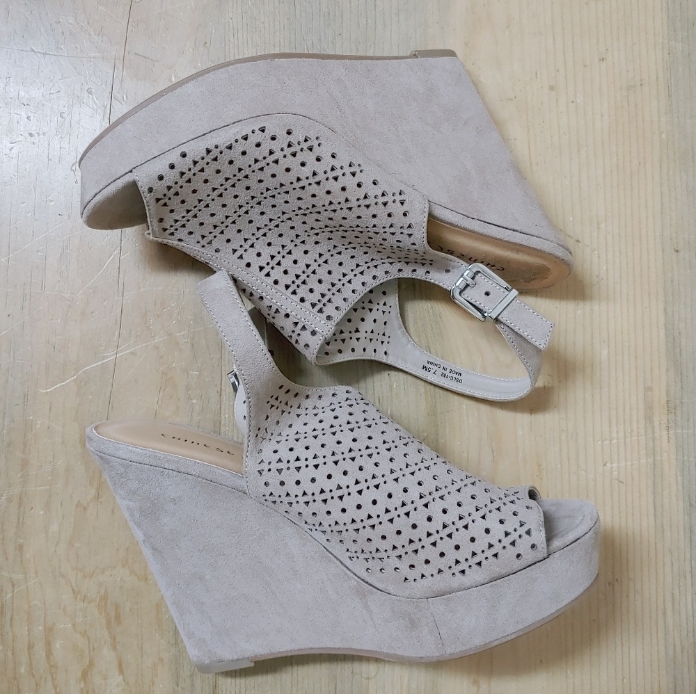 Tan wedges